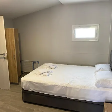 Apartahotel Savic Olympiakí Aktí