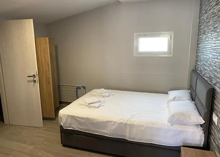 Aparthotel Savic Olympiakí Aktí