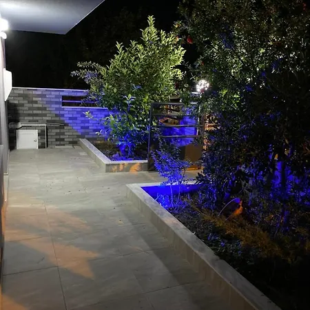 Savic アパートホテル